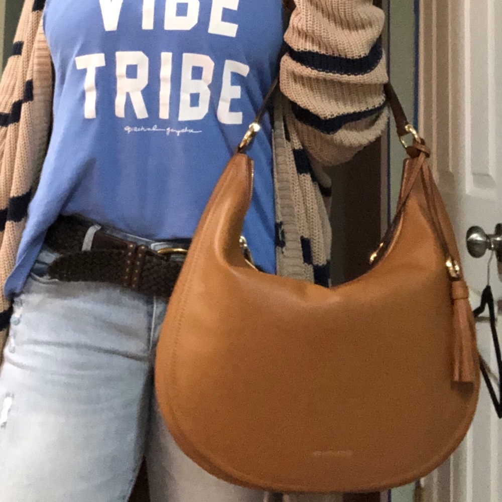 NWT Michael Kors large Lydia Hobo purse. #boho